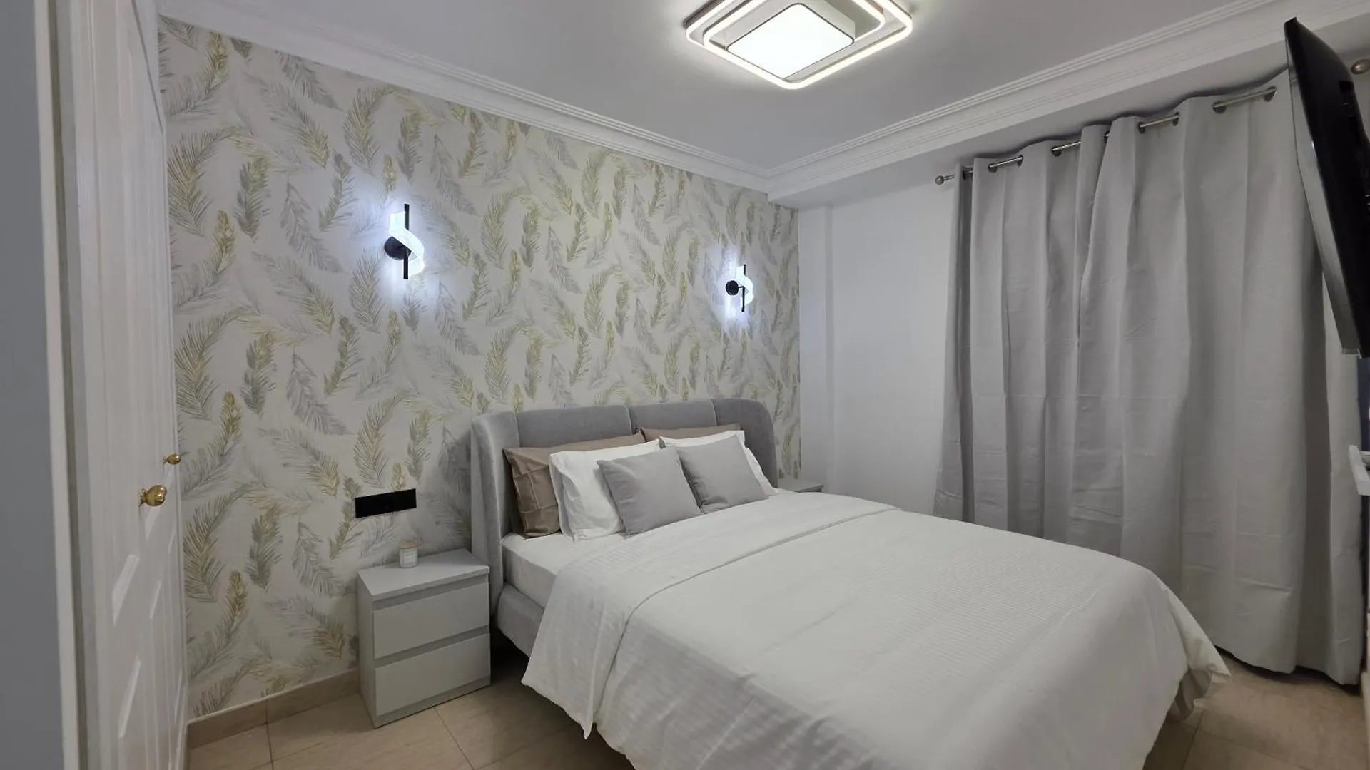 Duplex Premium Con Terraza Apartman Los Cristianos 0*,  Spanyolország